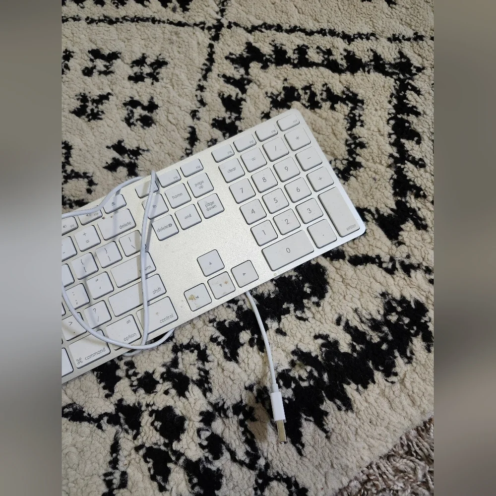 Apple White Wired Keyboard